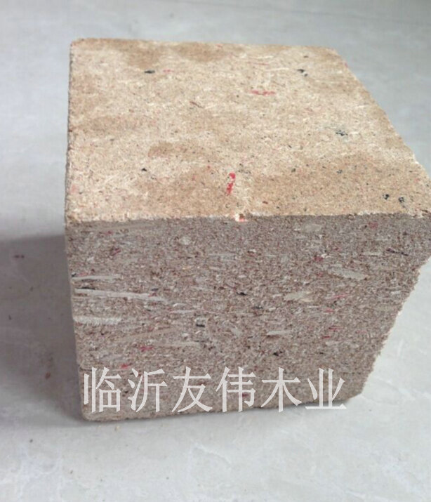 刨花木墩的密度受哪些因素影響？